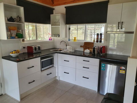 Wurrung B & B - The Cottage - Accommodation Daintree 1