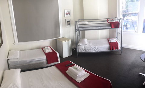 Wynyard Hotel - Accommodation Daintree 2