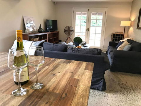 YSG The Edward Townhouse 151 - Walk To Town - Accommodation Daintree 2