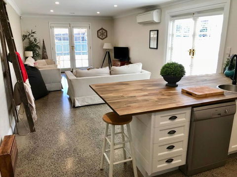 YSG The Edward Townhouse 153 - Walk To Town - Accommodation Daintree 0