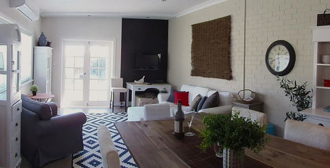 YSG The Edward Townhouse 155 - Steps To Town - Accommodation Daintree 1