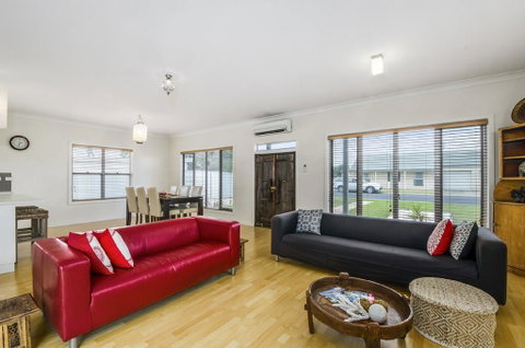Zaahira House - Accommodation Daintree 1