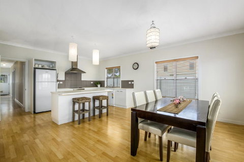 Zaahira House - Accommodation Daintree 3