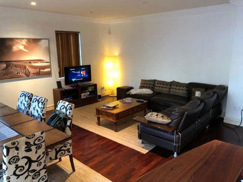 Zero Contact Private CBD-Social-Chillout-Oasis With Outdoors For You & Friends - Accommodation Daintree 1
