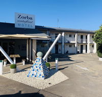 Zorba Waterfront Motel - Accommodation Daintree