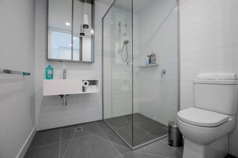 Modern City Comfy And Warm Apt@Parkville+Carpark - Accommodation Daintree 1