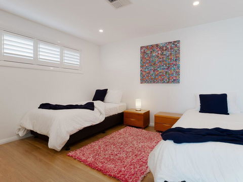 Maison De La Mer 30 Mulubinda Parade - Luxurious, Linen, Aircon And Panoramic Views - Accommodation Daintree 1