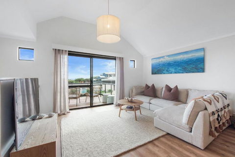 A Stones Throw Gnarabup - Accommodation Daintree 1