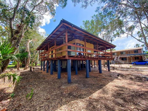 A Yearenda - Water Views -3BR - Steps To The Beach - Accommodation Daintree 2