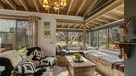 Aaragon - Accommodation Daintree 0