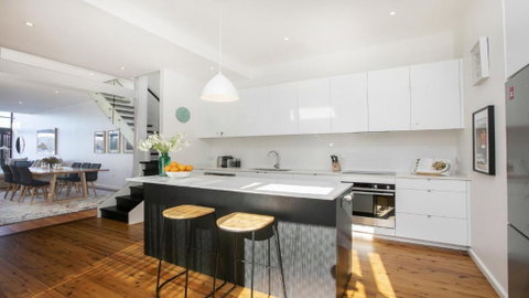 Absolute Waterfront At Wagstaffe - Accommodation Daintree 2