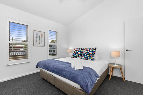 Adrift At Ocean Grove - Accommodation Daintree 4