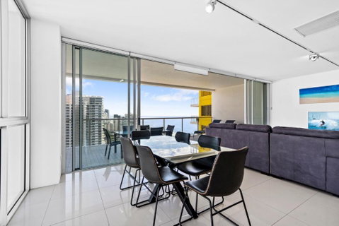 Air On Broadbeach - Hosted By Coastal Letting - Accommodation Daintree 4