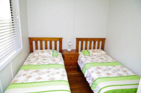 Apollo 2 9 Hodgson Street - Accommodation Daintree 3