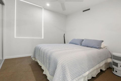 Aquaview Unit 604, 29 Canberra Tce, Kings Beach - Accommodation Daintree 4