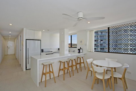 Aries Holiday Apartments - Accommodation Daintree 3