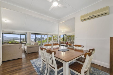 Aurelia, 14 Stewart Street - Accommodation Daintree 2