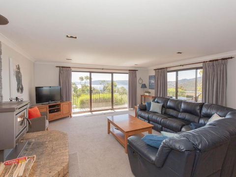 Aviemore 4 14 Cobbodah Street - Accommodation Daintree 1