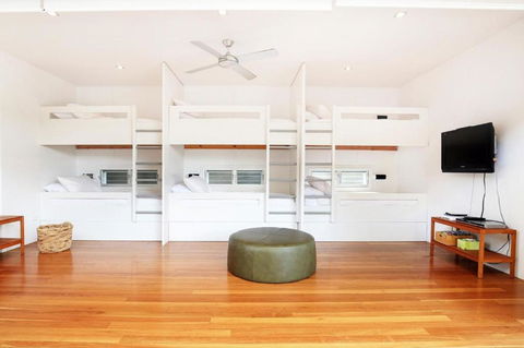Ayana - Pet Friendly - Directly Opposite Beach - Fireplace - Accommodation Daintree 4