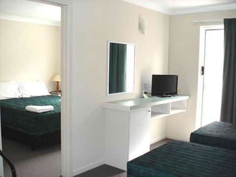 Southport Motel & Apartments - Accommodation Daintree 23