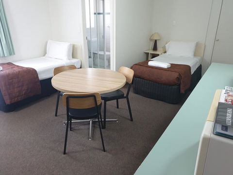 Southport Motel & Apartments - Accommodation Daintree 16