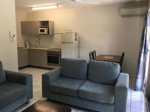Whitsunday Waterfront Apartments - Accommodation Daintree 19