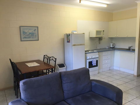 Whitsunday Waterfront Apartments - Accommodation Daintree 21