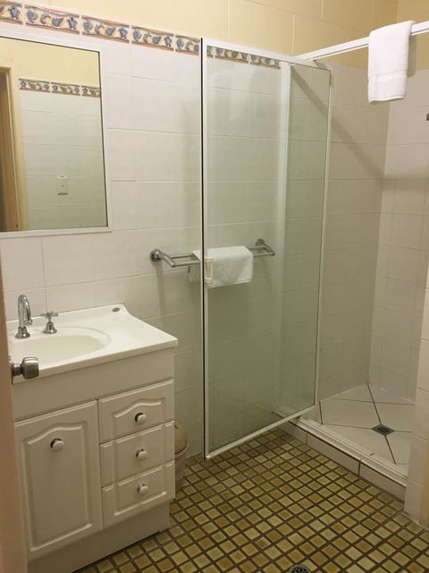 Whitsunday Waterfront Apartments - Accommodation Daintree 29