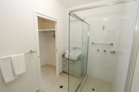 Beachside Apartment 5 - Accommodation Daintree 7