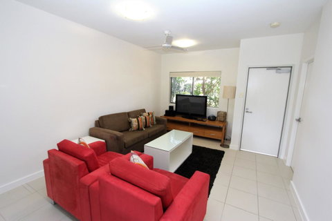 Beachside Apartment 5 - Accommodation Daintree 11