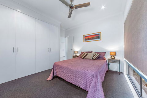 Viewpoint Holiday Home - Cannonvale - Accommodation Daintree 11