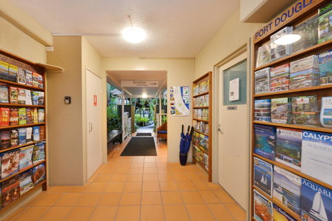 Port Douglas Apartments - Adults Only Oasis - Accommodation Daintree 10