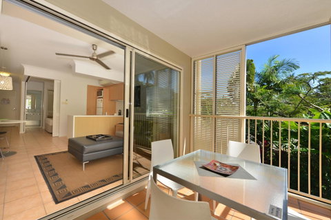 Port Douglas Apartments - Adults Only Oasis - Accommodation Daintree 5