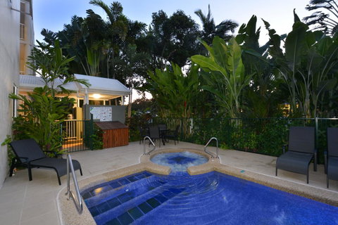 Port Douglas Apartments - Adults Only Oasis - Accommodation Daintree 19