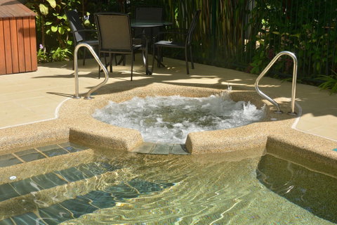 Port Douglas Apartments - Adults Only Oasis - Accommodation Daintree 17