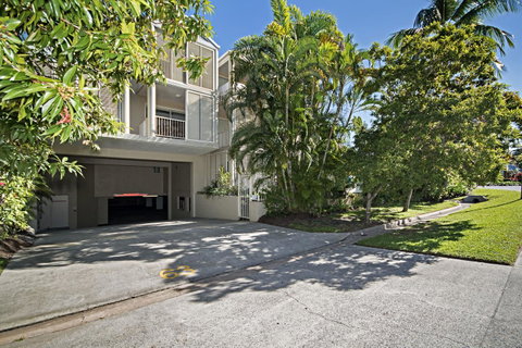 Port Douglas Apartments - Adults Only Oasis - Accommodation Daintree 43