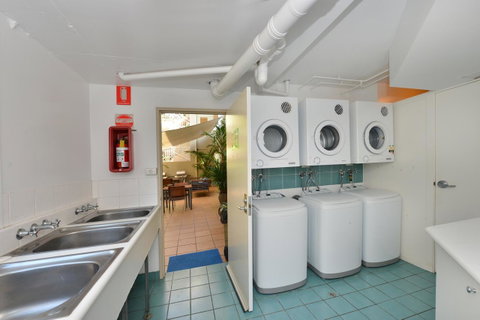 Port Douglas Apartments - Adults Only Oasis - Accommodation Daintree 24