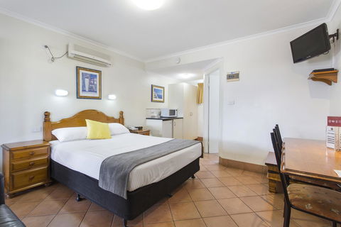 Glenmore Tavern - Accommodation Daintree 0