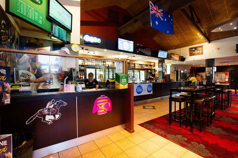 Glenmore Tavern - Accommodation Daintree 21