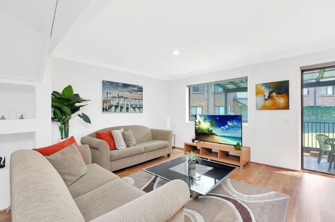 Fountain View Estate - We Accommodate - Accommodation Daintree 10
