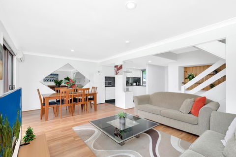 Fountain View Estate - We Accommodate - Accommodation Daintree 8