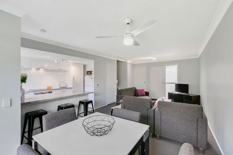 Fountain View Estate - We Accommodate - Accommodation Daintree 15
