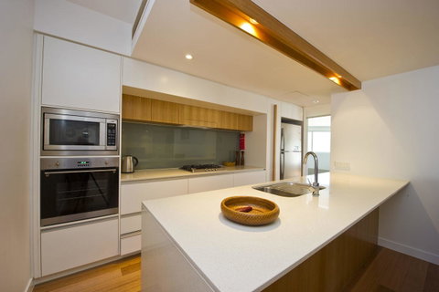 Maggies Beachfront Apartment 13 - Accommodation Daintree 5