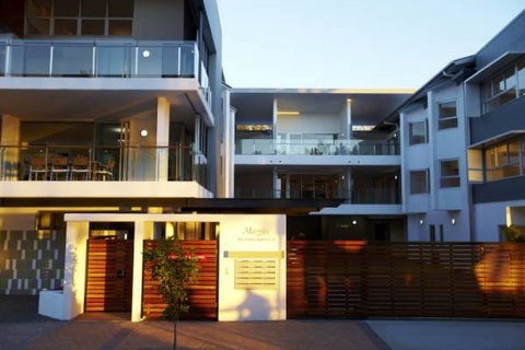 Maggies Beachfront Apartment 10 - Accommodation Daintree 1