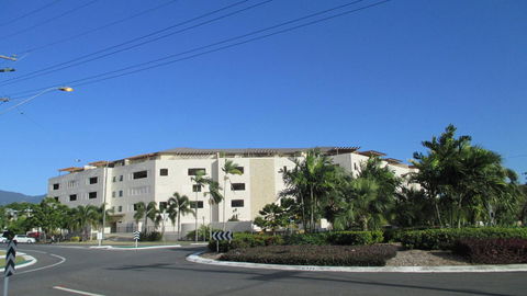 Edge Apartments Cairns - Accommodation Daintree 14