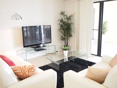 Edge Apartments Cairns - Accommodation Daintree 4
