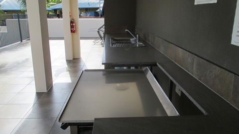 Edge Apartments Cairns - Accommodation Daintree 13