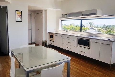 Hinchinbrook Holiday Apartments - Accommodation Daintree 2