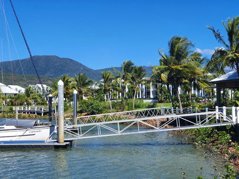 Hinchinbrook Holiday Apartments - Accommodation Daintree 32