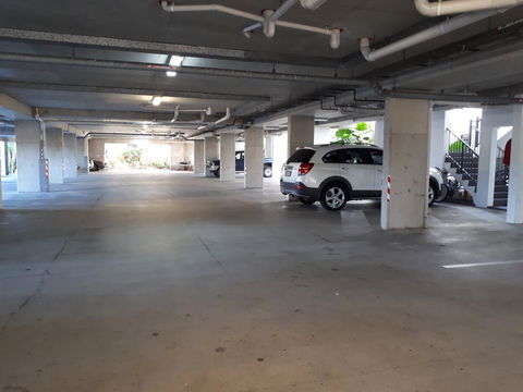 Hinchinbrook Holiday Apartments - Accommodation Daintree 15